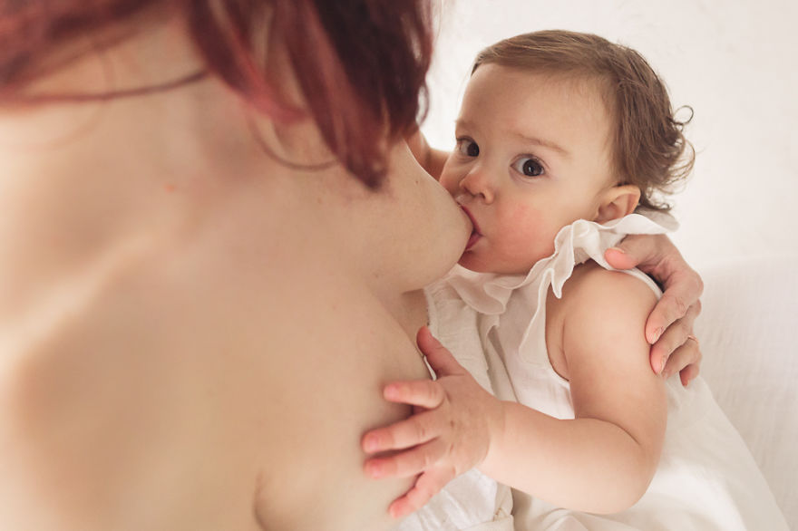 Фотография: Фотограф снимает кормящих грудью матерей, и это очень красиво №5 - BigPicture.ru