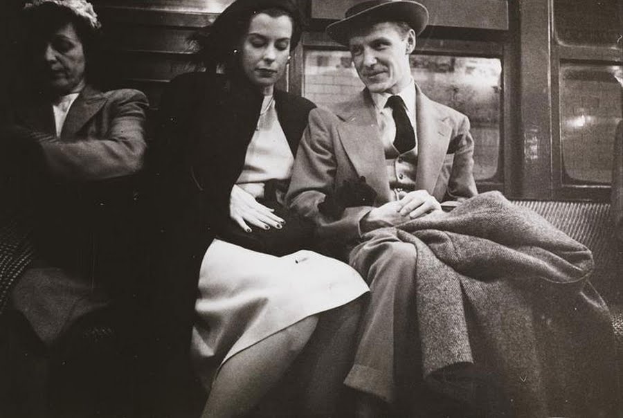 Фотография: Фотографии нью-йоркского метро 1940-х, сделанные молодым Стэнли Кубриком №4 - BigPicture.ru