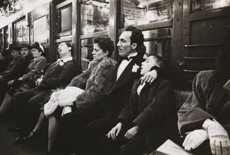Фотография: Фотографии нью-йоркского метро 1940-х, сделанные молодым Стэнли Кубриком №8 - BigPicture.ru