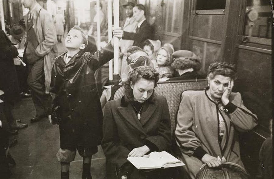 Фотография: Фотографии нью-йоркского метро 1940-х, сделанные молодым Стэнли Кубриком №1 - BigPicture.ru