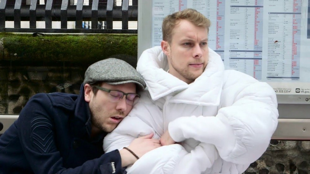 Фотография: Оригинальный костюм-одеяло для тех, кто любит поспать №3 - BigPicture.ru