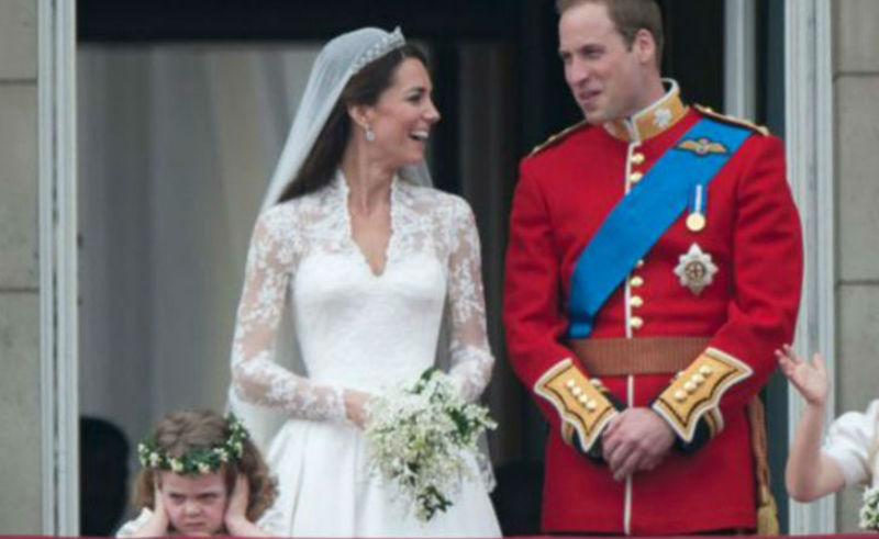Фотография: Куда подевалась угрюмая девочка со свадьбы принца Уильяма и герцогини Кейт №1 - BigPicture.ru
