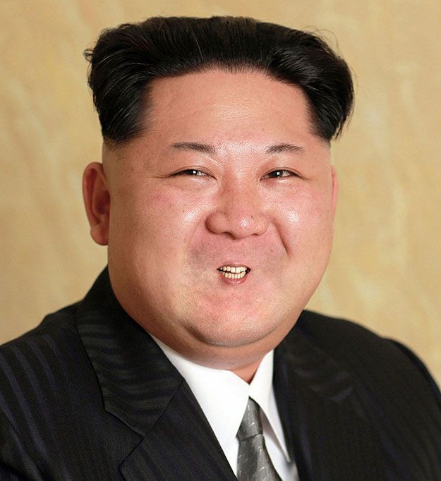 Фотография: Жизнерадостный Ким Чен Ын стал героем фотожаб №4 - BigPicture.ru