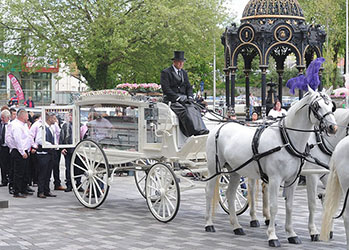 Роскошные похороны английской королевы цыган