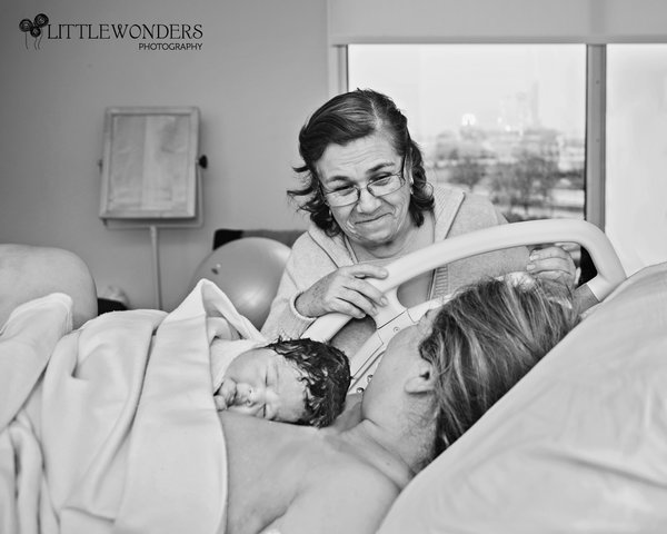 Фотография: Как мамы своим дочерям рожать помогают №12 - BigPicture.ru