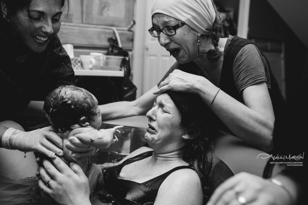 Фотография: Как мамы своим дочерям рожать помогают №19 - BigPicture.ru