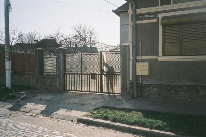 Фотография: Фотограф показывает, как умирает его родной городок в Трансильвании №19 - BigPicture.ru