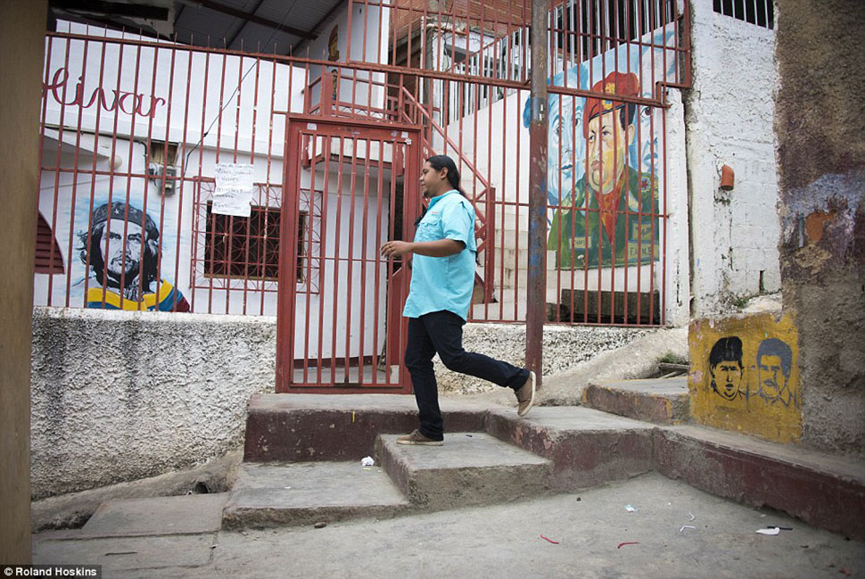 Фотография: Короли Каракаса: исповедь главаря банды, промышляющей похищениями людей №27 - BigPicture.ru