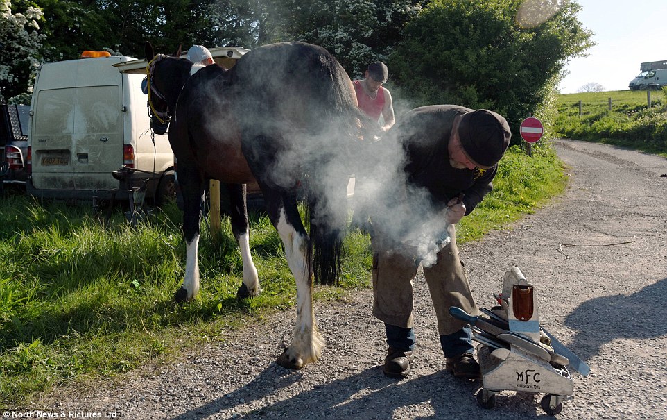 Фотография: Смешались в кучу кони, люди: что творят тысячи цыган на конной ярмарке в Эпплби №7 - BigPicture.ru