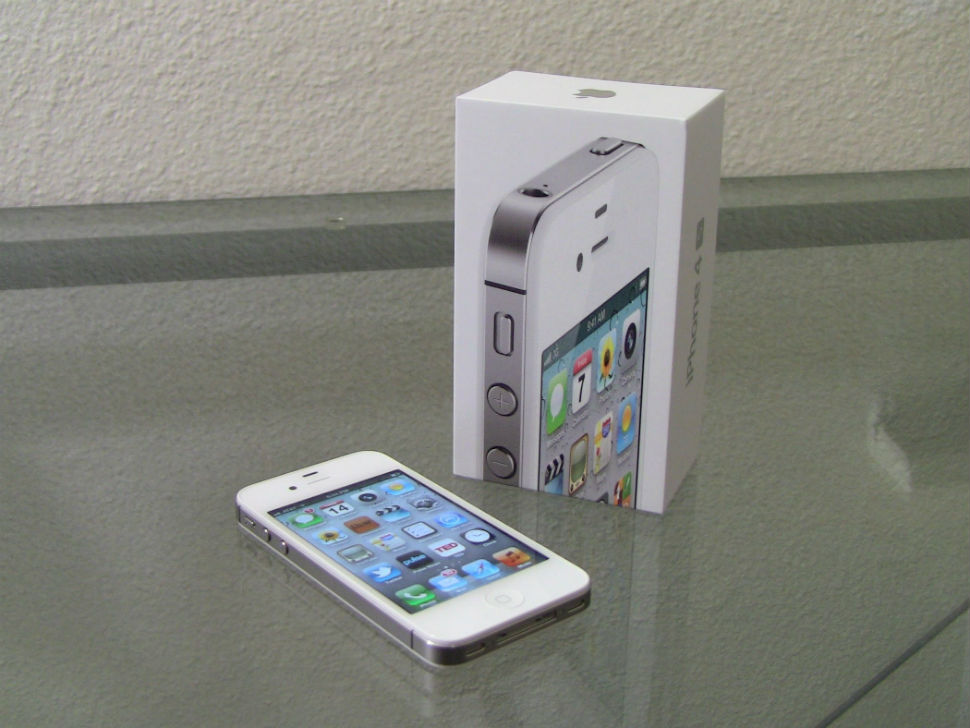 Фотография: Эволюция iPhone - одного из самых популярных смартфонов в мире №6 - BigPicture.ru