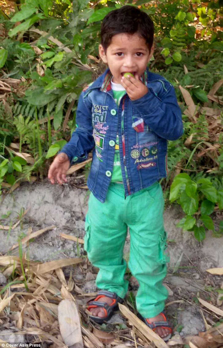 Фотография: Двухлетний малыш из Индии страдает от преждевременного пубертатного периода №9 - BigPicture.ru