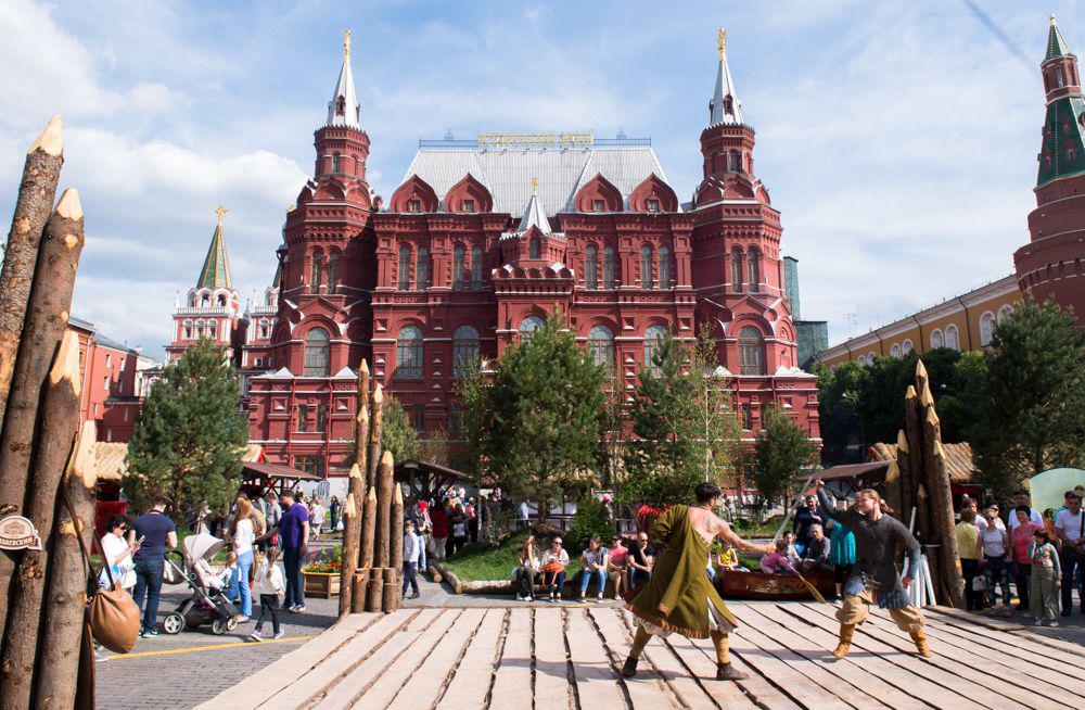 Фотография: Знай наших! Крутая историческая реконструкция в центре Москвы №8 - BigPicture.ru