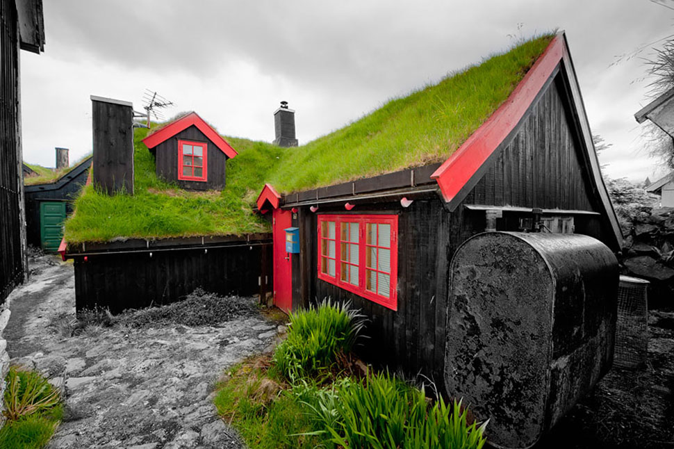 Фотография: Скандинавские домики с заросшей крышей, в которых хочется поселиться немедленно №9 - BigPicture.ru