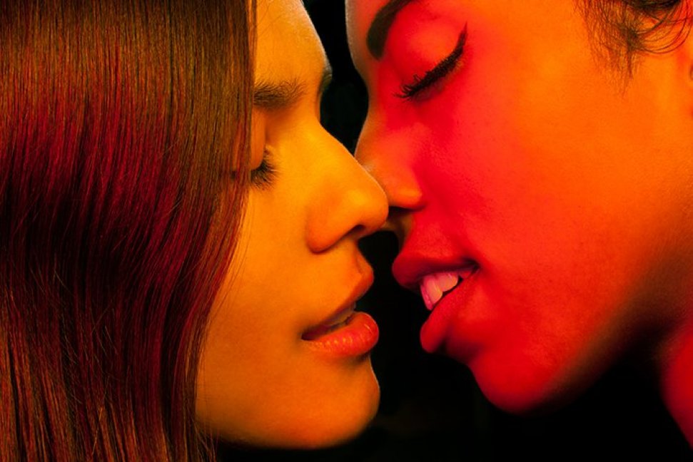 Фотография: Таинственная красота поцелуя №4 - BigPicture.ru