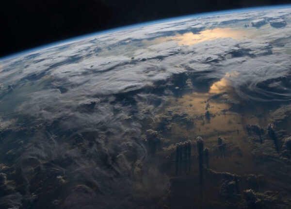 Комната с шикарным видом: завораживающие фото Земли с Международной космической станции