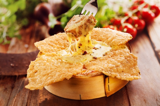 Фотография: 14 обалденных закусок из сыра для тех, кто плевать хотел на диету №12 - BigPicture.ru