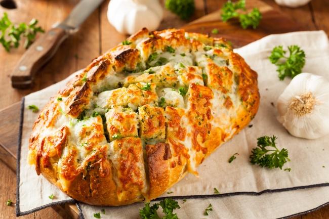 Фотография: 14 обалденных закусок из сыра для тех, кто плевать хотел на диету №8 - BigPicture.ru