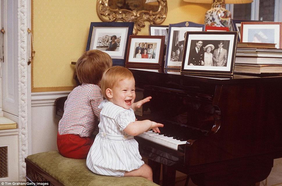 Фотография: Маленький принц: каким был Гарри в детстве, когда Леди Ди еще была жива №13 - BigPicture.ru
