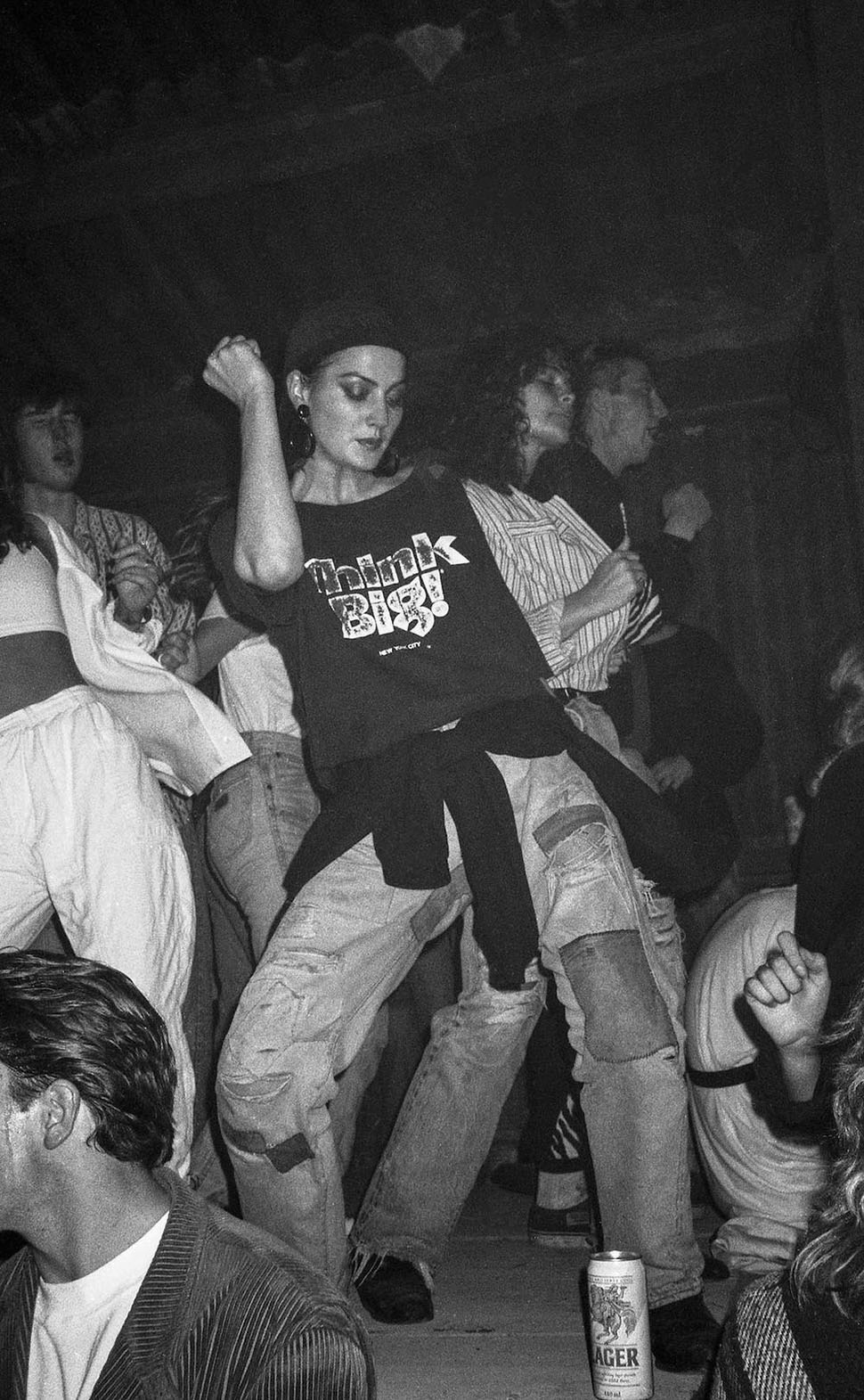 Фотография: Беспечная ночная жизнь британцев в 80-90-х годах в объективе клубного фотографа Адама Фридмана №18 - BigPicture.ru