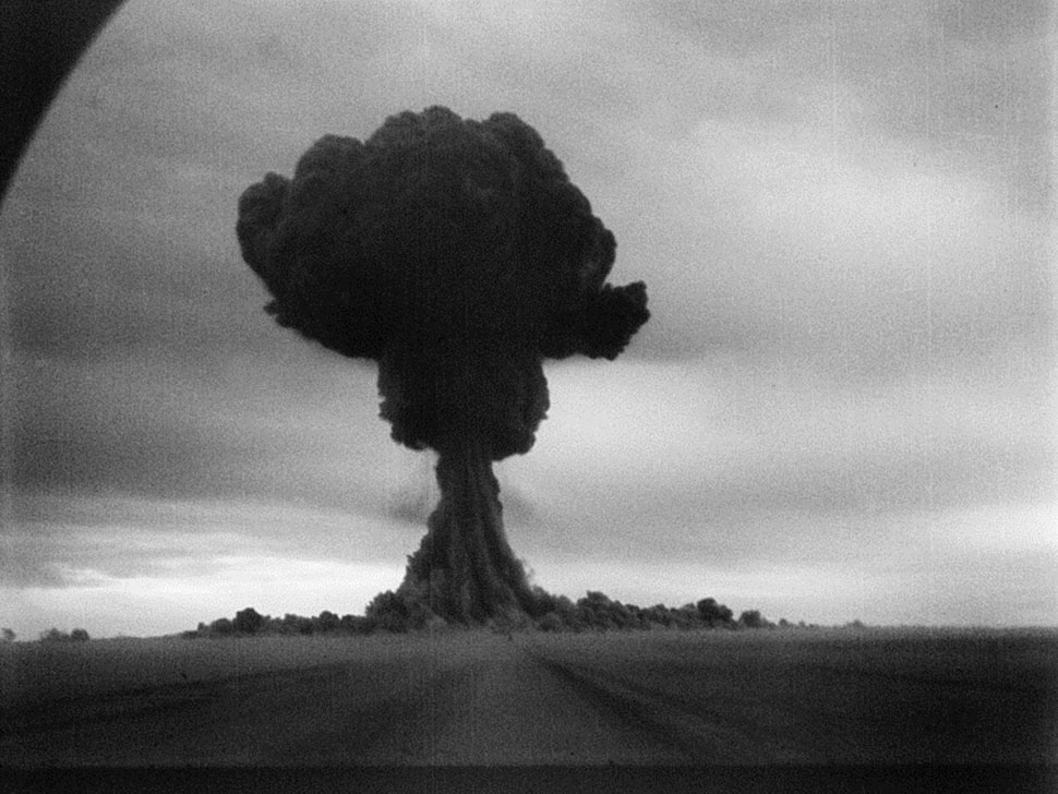 Фотография: Радиоактивное наследие СССР в развалинах Семипалатинского ядерного полигона №3 - BigPicture.ru