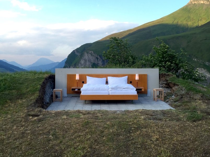 Фотография: Отель без стен и потолка  с лучшим видом на Швейцарские Альпы №4 - BigPicture.ru