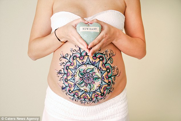 Фотография: Испанская художница пишет невероятные картины на животах беременных женщин №5 - BigPicture.ru