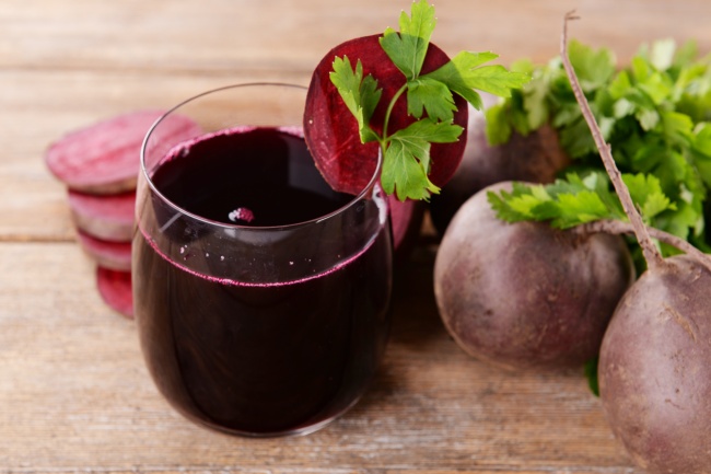 Фотография: 8 рецептов домашнего вина из того, что растет в саду №6 - BigPicture.ru