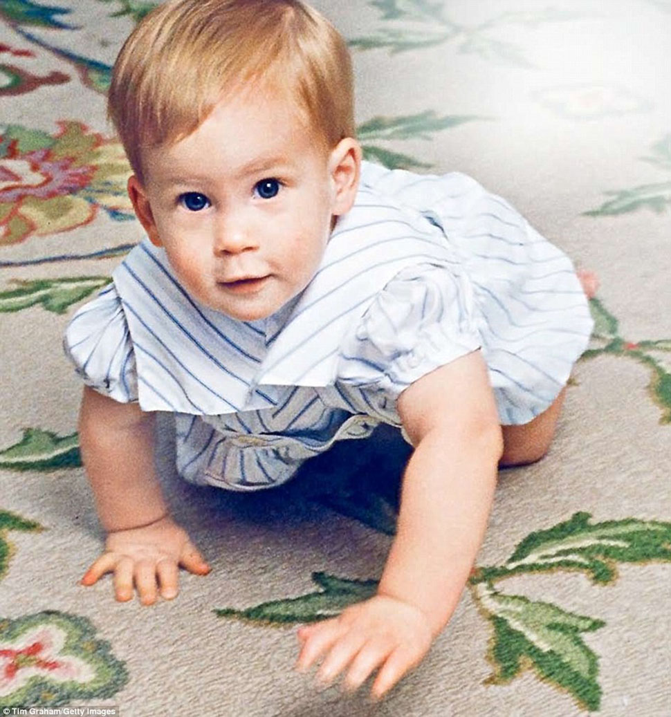 Фотография: Маленький принц: каким был Гарри в детстве, когда Леди Ди еще была жива №5 - BigPicture.ru