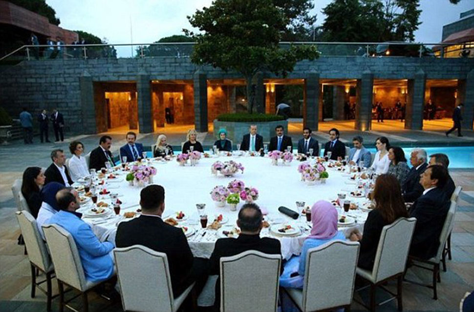 Фотография: Роскошный дворец, 185 миллионов долларов и жена-шопоголичка президента Эрдогана №8 - BigPicture.ru