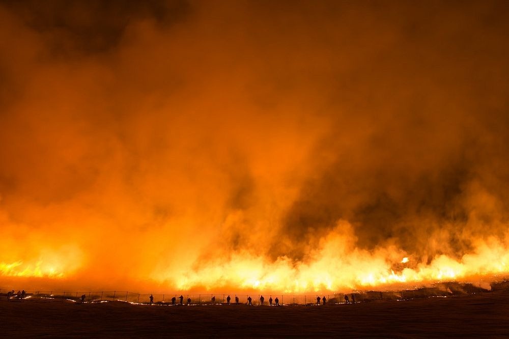 Фотография: Ох уж эти восточные странности: зачем японцы каждый год поджигают гору №8 - BigPicture.ru