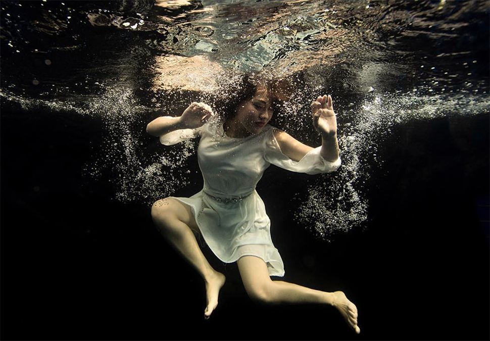 Фотография: Под водой я танцую: разыгрываем обновленную колонку JBL Charge 3 с водонепроницаемым корпусом №1 - BigPicture.ru