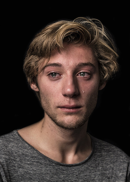 Фотография: Фотопроект о плачущих мужчинах, разрушающий известные стереотипы №11 - BigPicture.ru