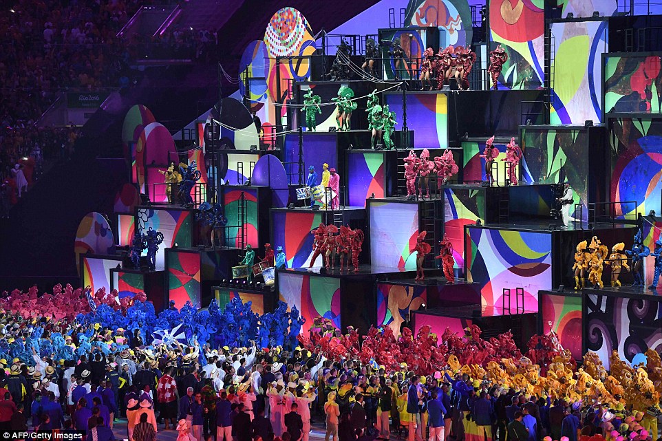 Фотография: Самые яркие моменты церемонии открытия летней Олимпиады в Рио-де-Жанейро №13 - BigPicture.ru