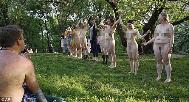 Фотография: Полностью обнаженные актрисы сыграют в шекспировской пьесе в нью-йоркском парке №2 - BigPicture.ru