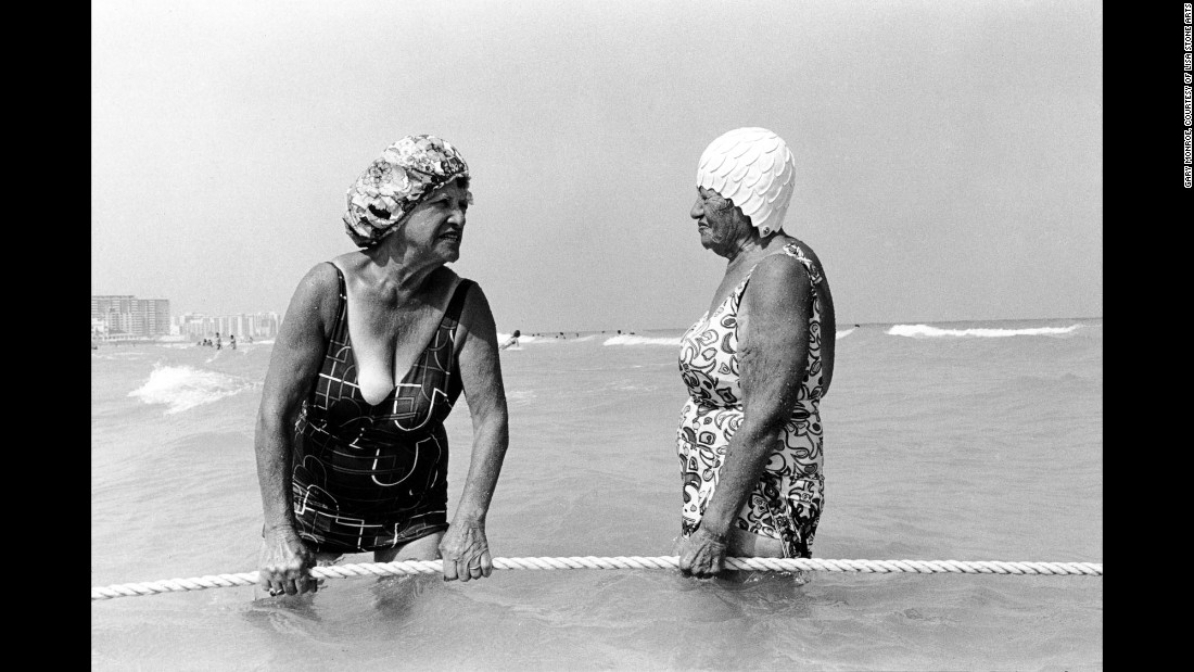 Фотография: Как тусовались старики из еврейской общины Майами-Бич в начале 80-х №2 - BigPicture.ru