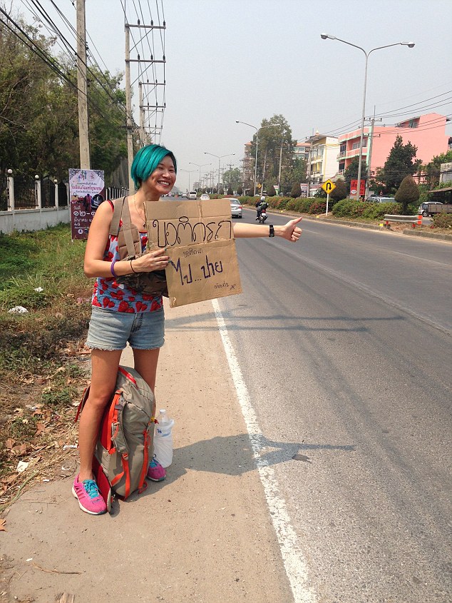 Фотография: Девушка доехала автостопом из Швеции в Малайзию всего с 200 долларами в кармане №17 - BigPicture.ru