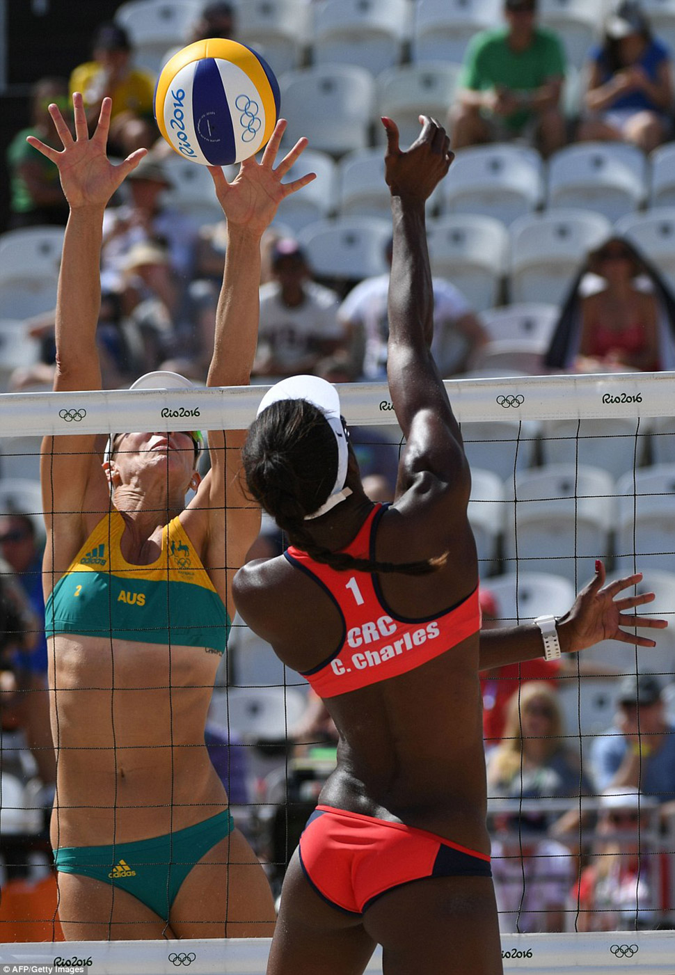 Фотография: Горячий женский пляжный волейбол на Олимпиаде в Рио-де-Жанейро №18 - BigPicture.ru