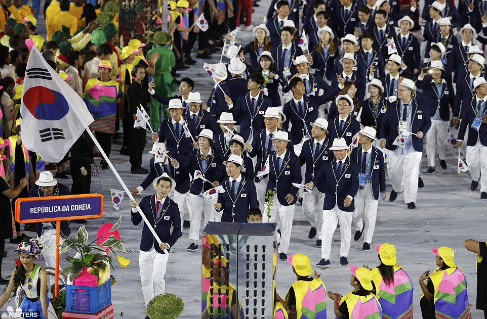 Фотография: Самые яркие моменты церемонии открытия летней Олимпиады в Рио-де-Жанейро №24 - BigPicture.ru