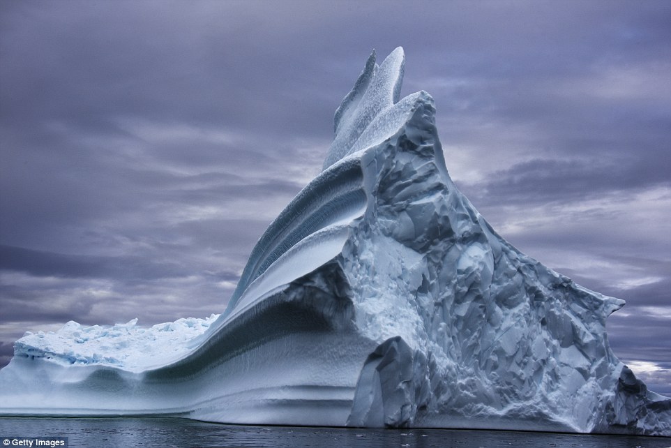 Фотография: Как выглядят самые древние в мире айсберги №4 - BigPicture.ru