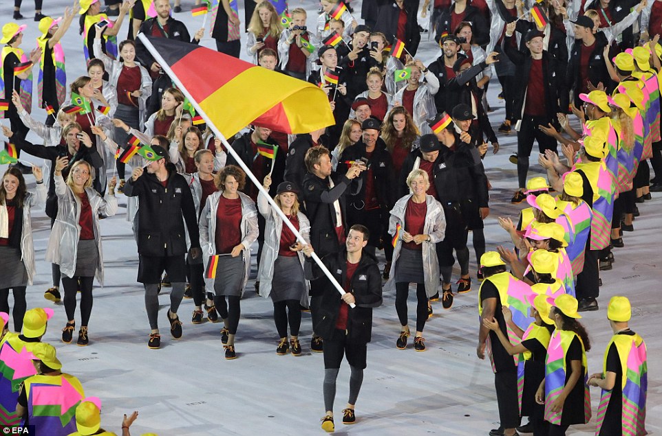 Фотография: Самые яркие моменты церемонии открытия летней Олимпиады в Рио-де-Жанейро №33 - BigPicture.ru