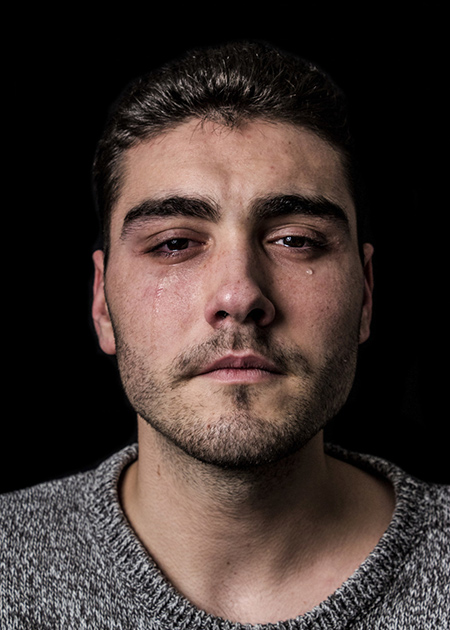 Фотография: Фотопроект о плачущих мужчинах, разрушающий известные стереотипы №3 - BigPicture.ru