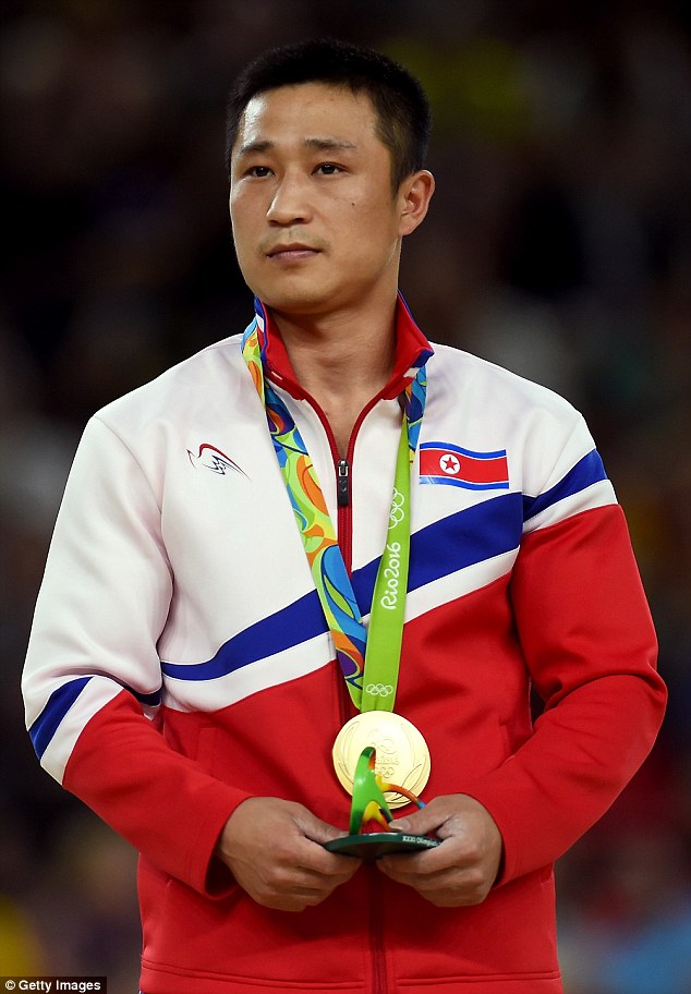 Фотография: Словил Макконахи: самый грустный золотой медалист Олимпиады в Рио скоро поедет обратно в Северную Корею №5 - BigPicture.ru