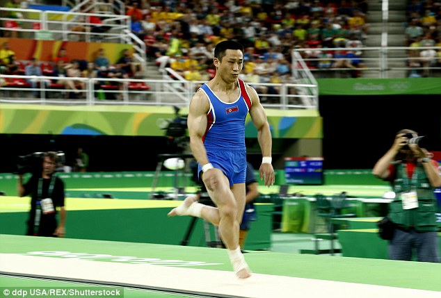 Фотография: Словил Макконахи: самый грустный золотой медалист Олимпиады в Рио скоро поедет обратно в Северную Корею №7 - BigPicture.ru