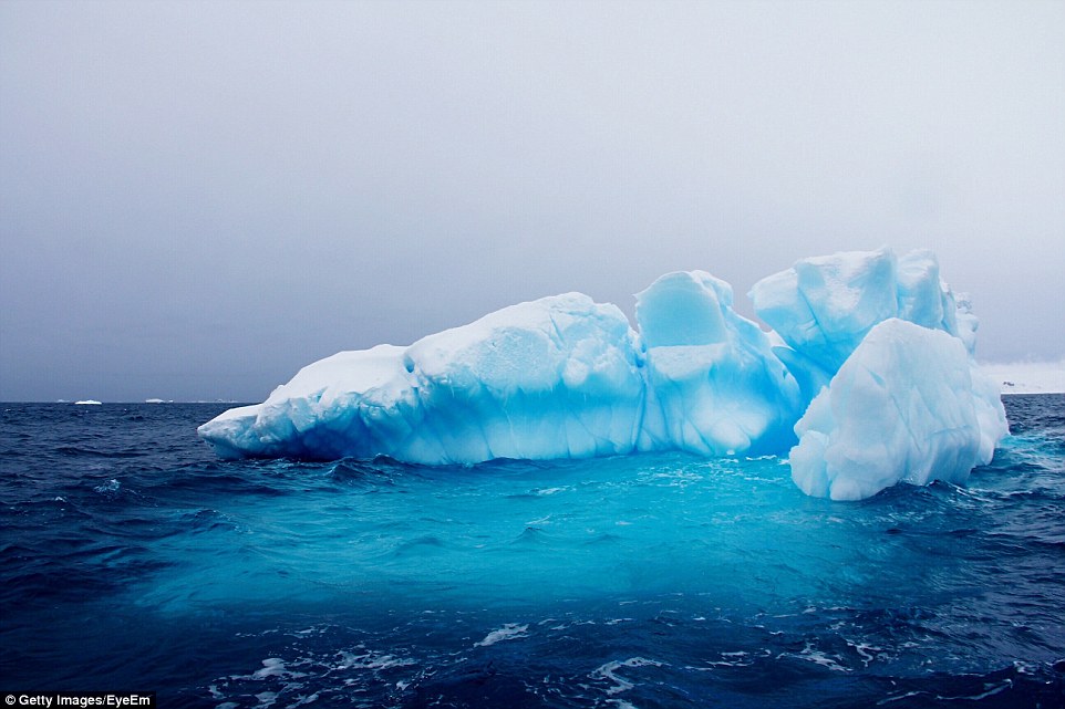 Фотография: Как выглядят самые древние в мире айсберги №7 - BigPicture.ru