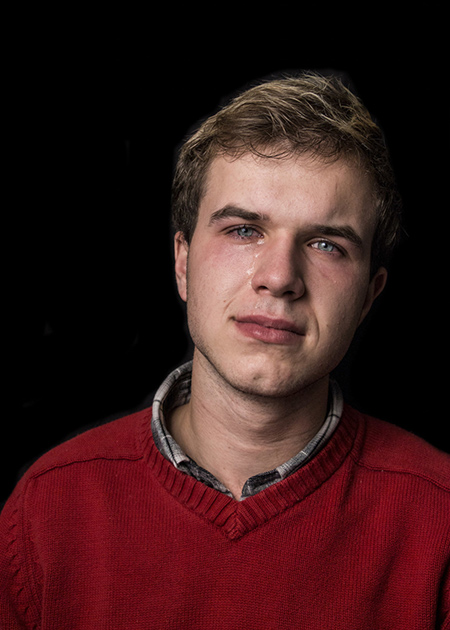 Фотография: Фотопроект о плачущих мужчинах, разрушающий известные стереотипы №9 - BigPicture.ru