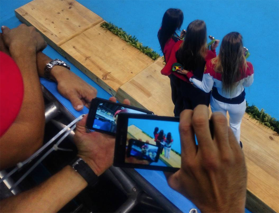 Фотография: Как мы вместе с российскими гимнастками ждали победы и другие истории из закулисья олимпийского Рио №1 - BigPicture.ru