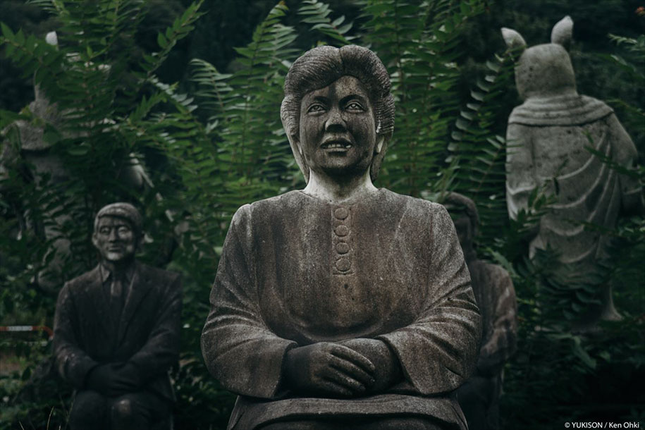 Фотография: Жутковатая японская деревня, где живут одни статуи №13 - BigPicture.ru