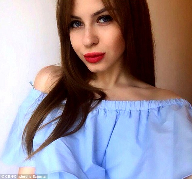 Фотография: Российская студентка продает девственность, чтобы оплатить учебу в вузе №2 - BigPicture.ru