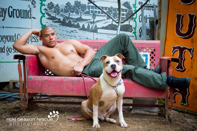 Фотография: Горячие техасские парни разделись ради бездомных собак из приюта №6 - BigPicture.ru