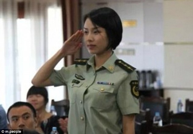 Фотография: В Китае обнаружен самый красивый телохранитель №7 - BigPicture.ru